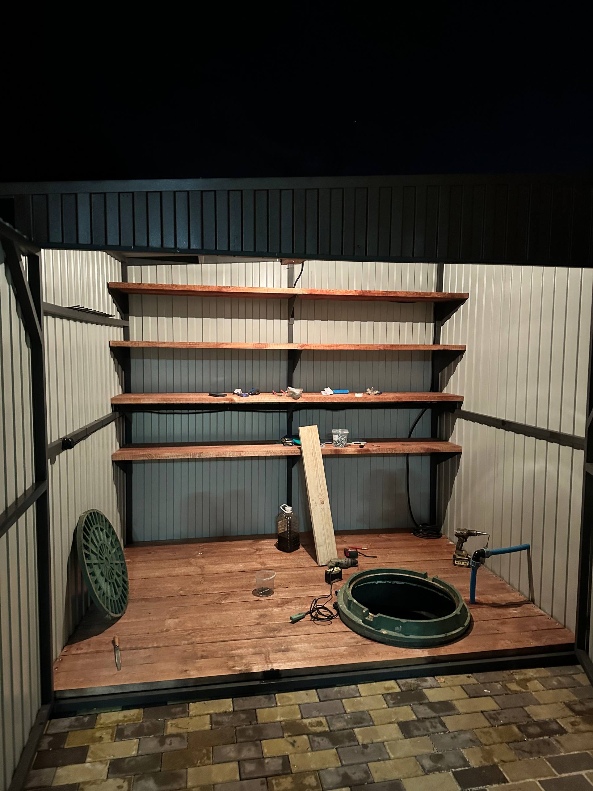 Хозблок с системой хранения